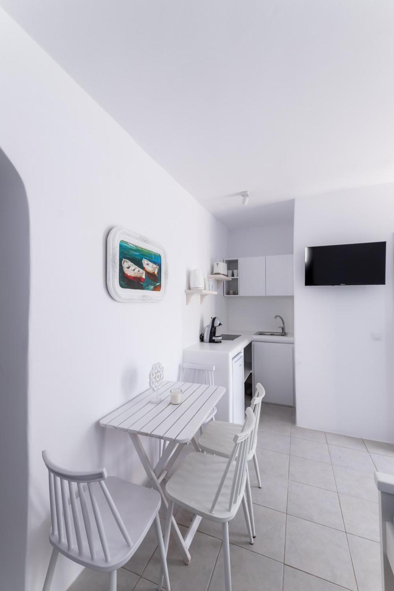 Olive Tree Mykonos Town Semi-Basement Apartment Extérieur photo