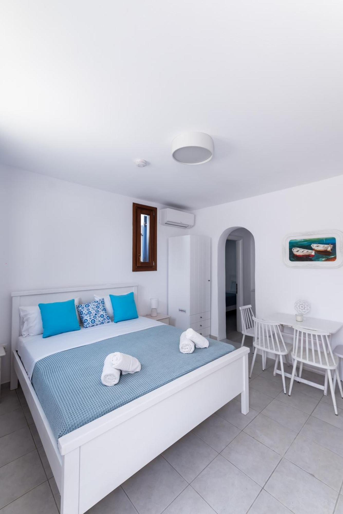 Olive Tree Mykonos Town Semi-Basement Apartment Extérieur photo